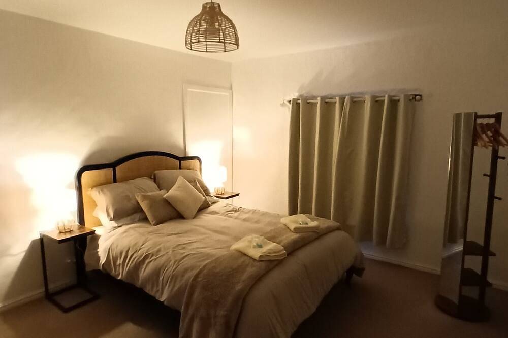 Melbourne Cottage Situated In The Centre Of Pembroke South Wales in Pembroke, Pembrokeshire