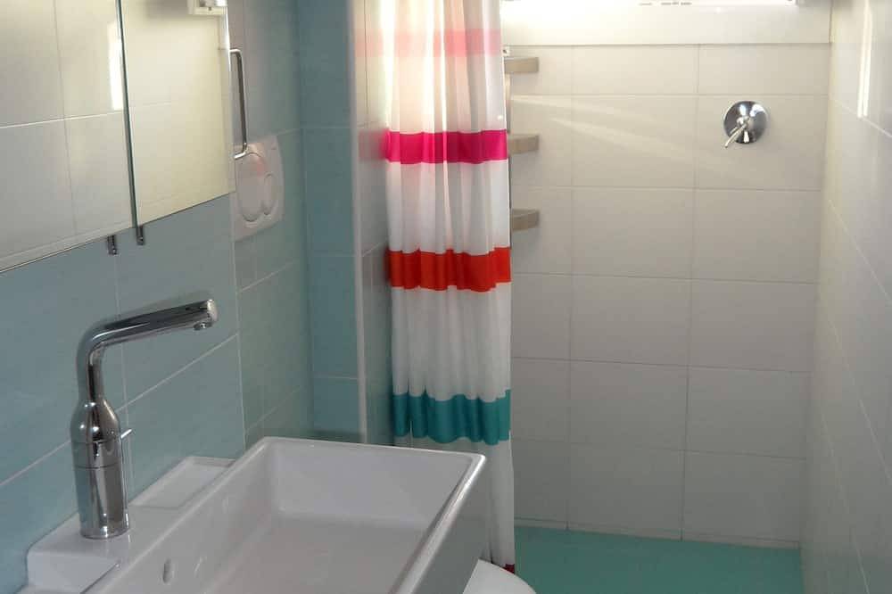 Villa isolata con piscina non condivisa (giugno-settembre) circondata da un acro di ulivi in Cutrofiano, Provincia di Lecce