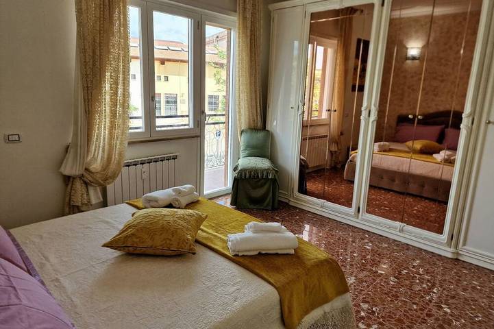 Appartement entier, Vacation House Fiore Ciampino Airport - Rome Station in Ciampino, Parco Regionale dei Castelli Romani