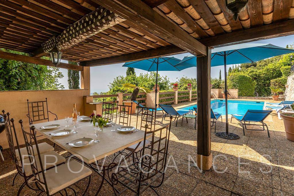 Holiday house with pool and sea view in St-Jeannet in Saint-Jeannet, Region de Cannes