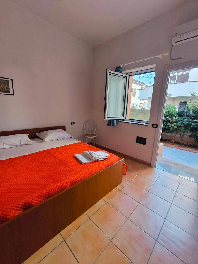 Location de vacances pour 3 personnes, avec terrasse à Cariati - 4