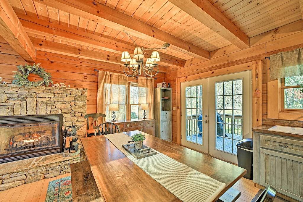 Creekside Bryson City Cabin w/ Private Hot Tub in Swain County