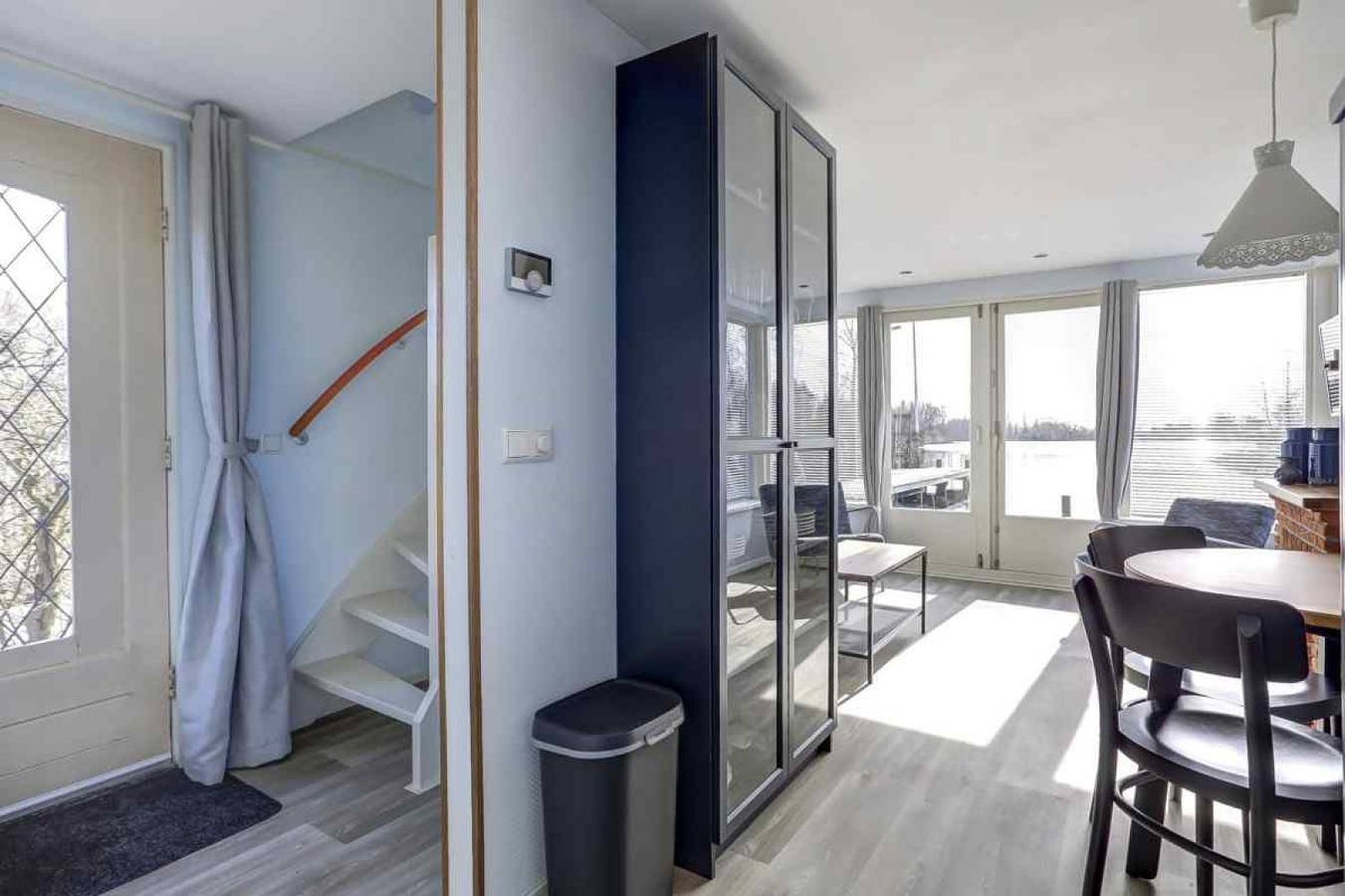 Einzigartig gelegenes Ferienhaus für 4 Personen in einem Marina in der Nähe von Aalsmeer in Aalsmeer, Nordholland