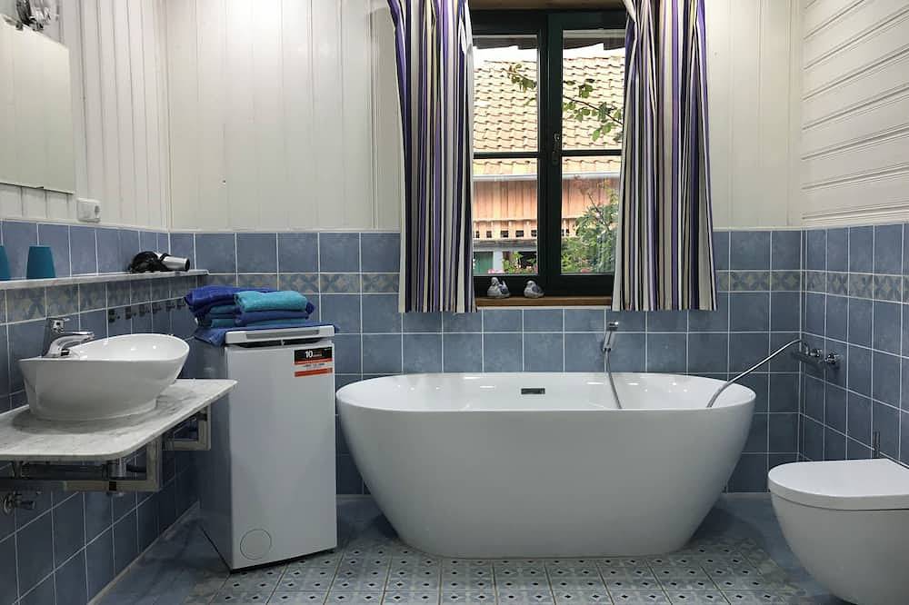 Ganze Wohnung, Gemütliche Ferienwohnung mit Kamin im Harz I in Darlingerode, Ilsenburg