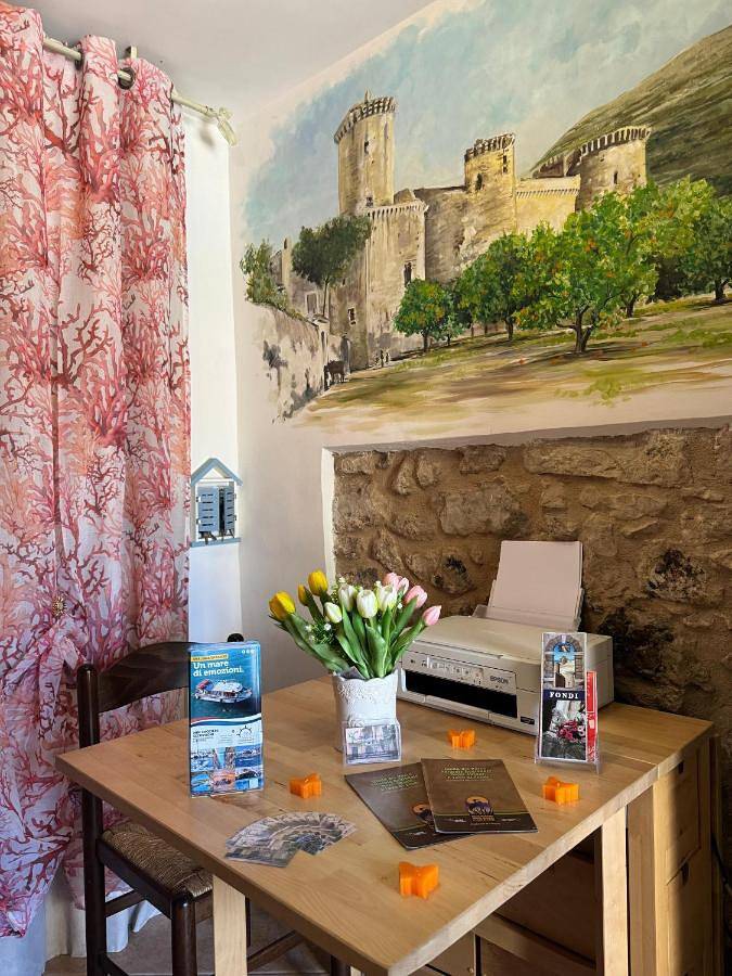 Location de vacances pour 2 personnes, avec balcon et vue, adapté aux familles à Fondi - 4