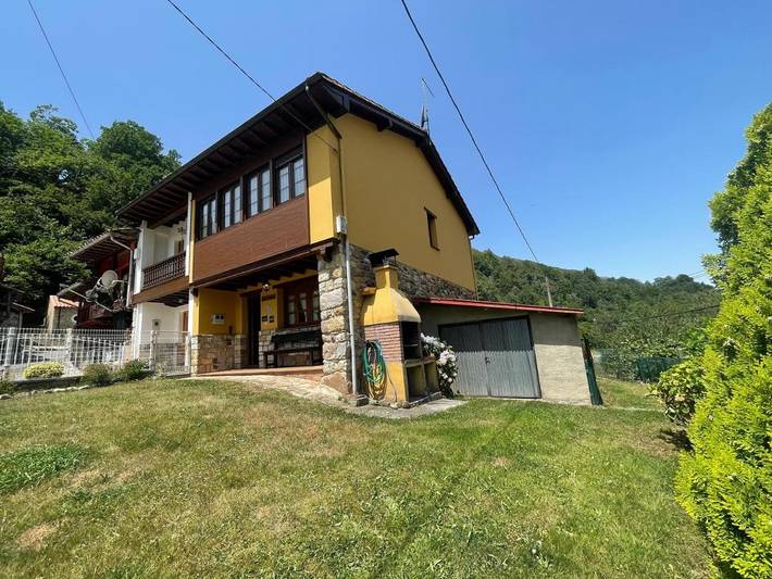 Apartamento para 6 personas, con jardín y vistas en Piloña