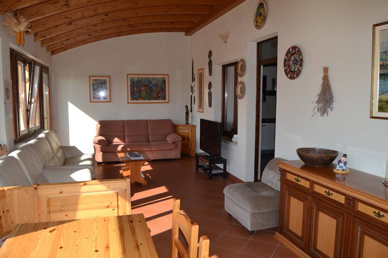 Appartement de vacances entier, Appto. "Villa La Veranda" with garden and pool in Salò, Montagnes autour du lac de Garde