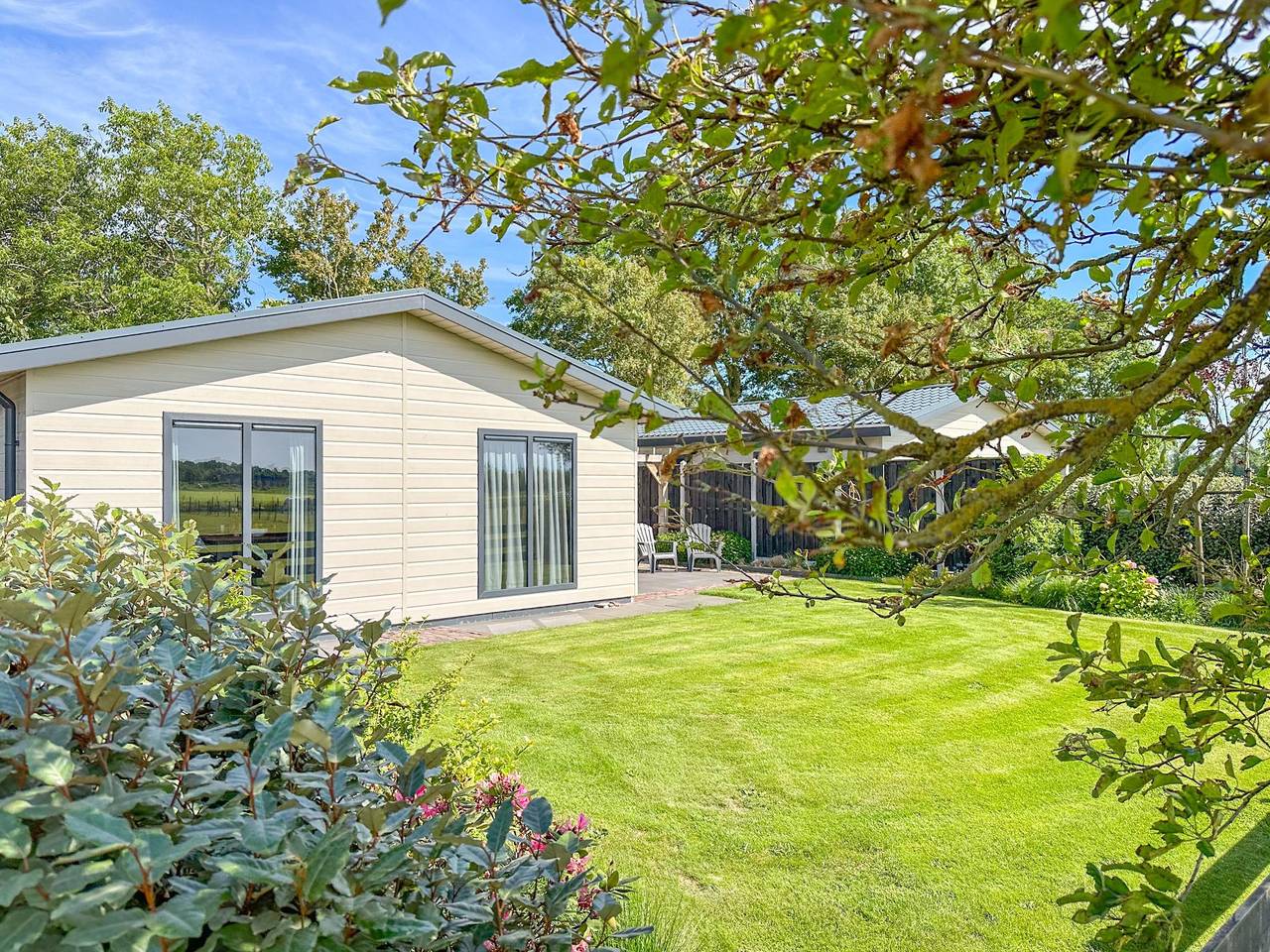 Freies und helles Chalet mit Blick auf die Wiesen
 in Heiloo, Noord-Holland - Nordseeküste