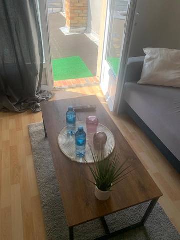 Cottage pour 2 personnes, avec terrasse à Brunoy