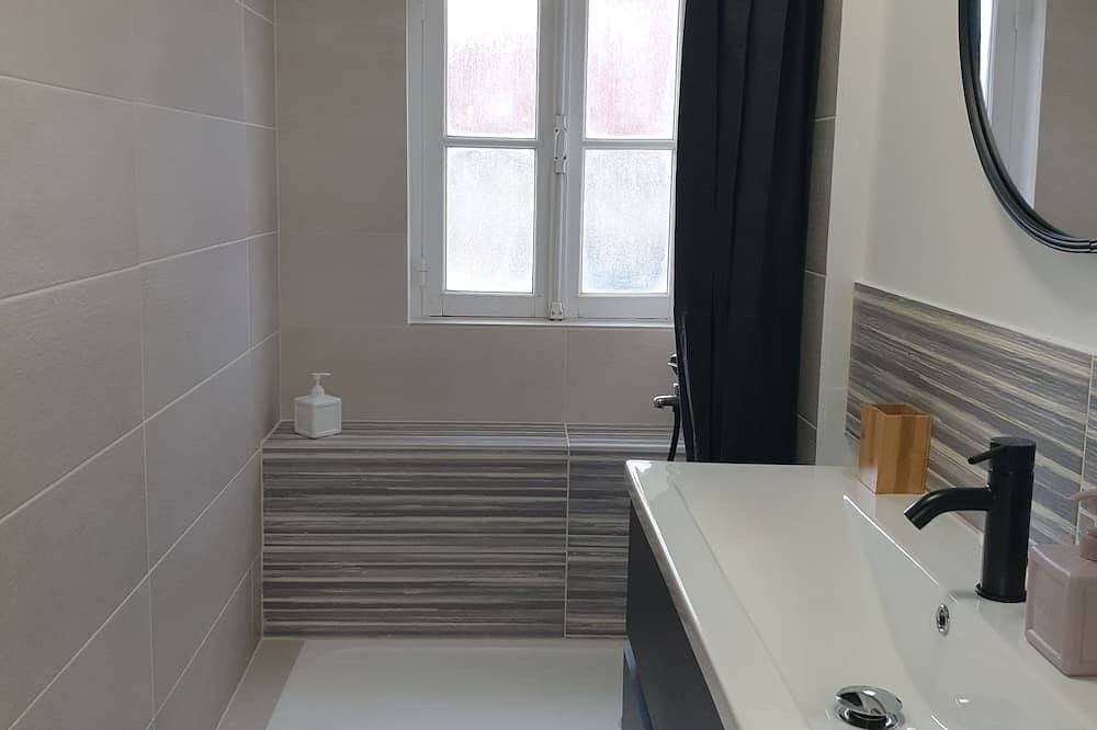 Accueillante maison avec piscine in Digne-les-Bains, Alpes-de-Haute-Provence