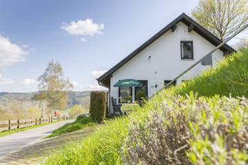 Ferienhaus für 10 Personen, mit Terrasse und Balkon/Terrasse an der Mosel