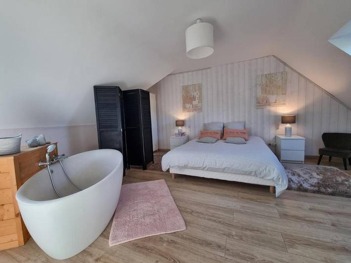 Location de vacances pour 4 personnes, avec Terrasse et Jardin à Mons-Boubert