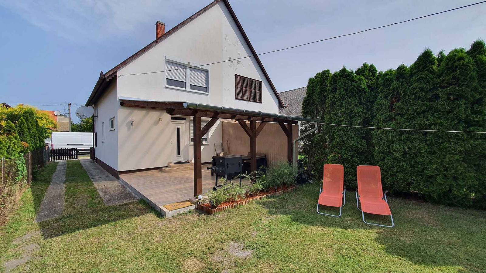 Ferienhaus mit Terrasse und Grill  in Balatonlelle, Plattensee Südufer