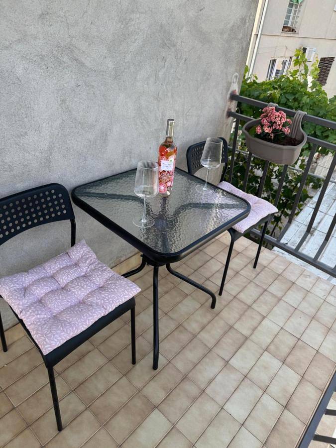 Maison d’hôte pour 2 personnes, avec jardin et vue dans Tivat - 3