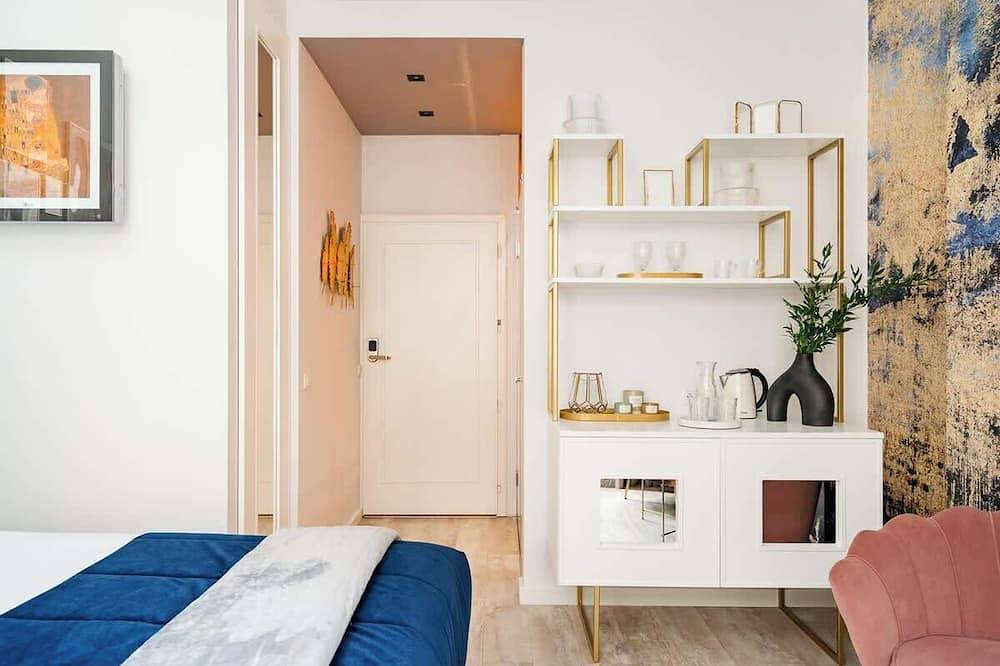 Ganze Wohnung, An unforgettable stay in a designer apartment in Krakau, Kleinpolen