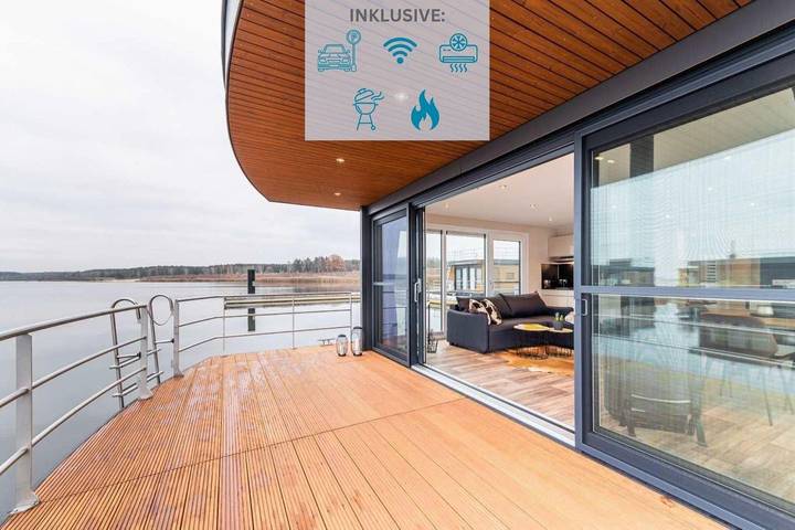 Ferienhaus für 6 Personen, mit Terrasse und Seeblick sowie Ausblick in der Oberlausitz