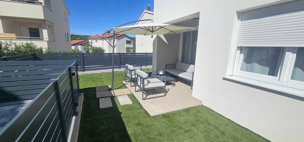 Ferienwohnung für 5 Personen, mit Terrasse und Pool in Silo (Krk) - 2