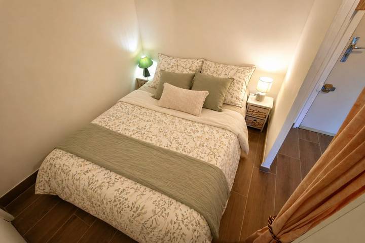 Ganze Wohnung, Ferienwohnung für 2 Personen mit Garten in Ajaccio, Golfe D'Ajaccio