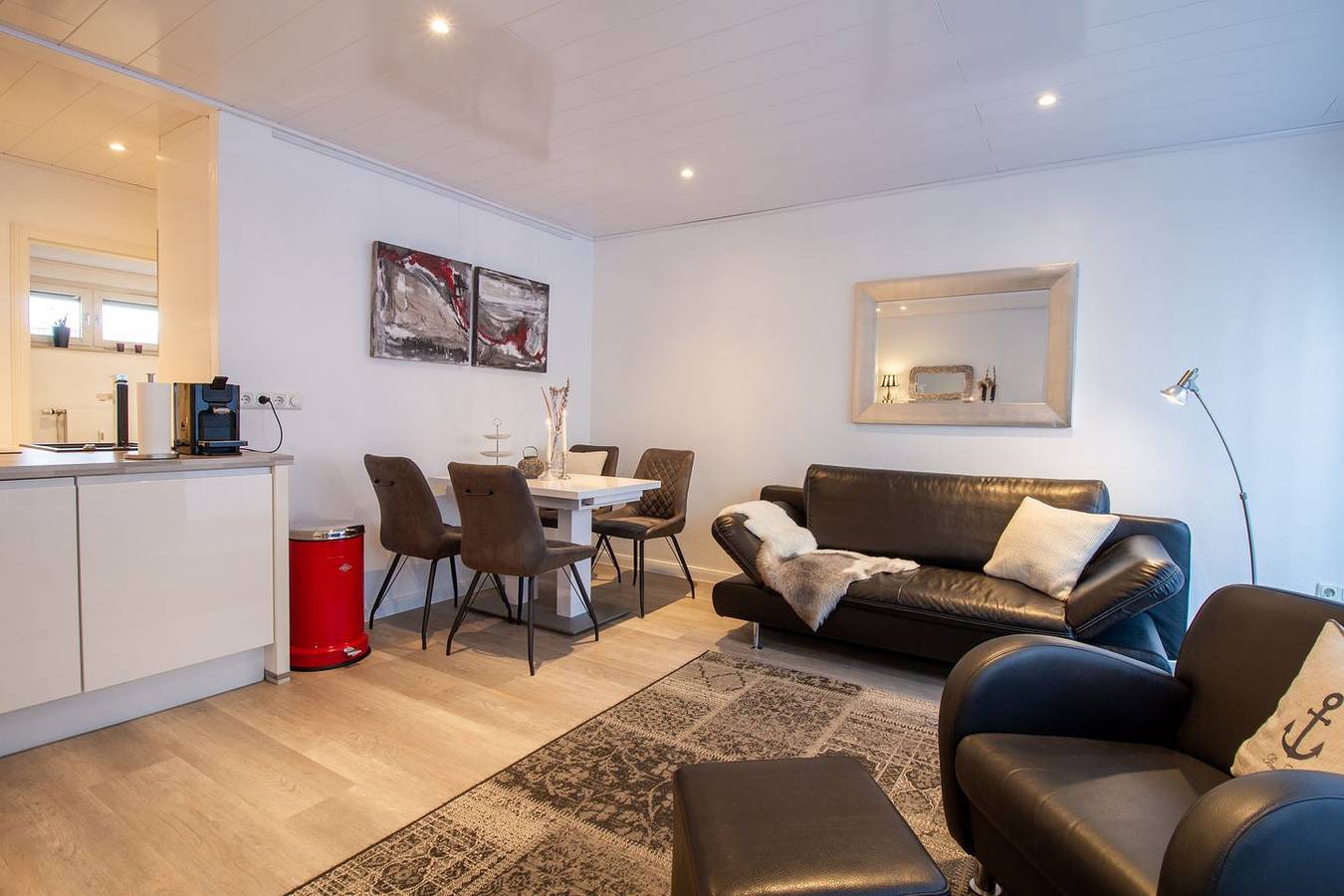 Entire apartment, Exklusive 47 m² Wohnung, 2021 renoviert, erstklassige Lage am Kurpark. in Timmendorfer Strand, East Holstein