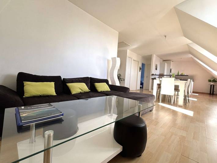 Entire holiday apartment, La Forêt-Fouesnant, apartment in the centre of the village, 5 minutes from the beach in La Forêt-Fouesnant, Côte de Cornouaille