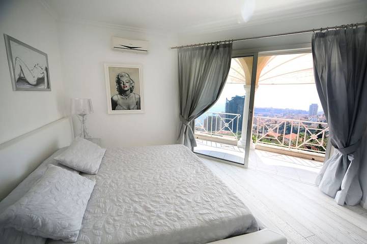 Villa pour 9 personnes, avec jardin et sauna à Beausoleil - 2