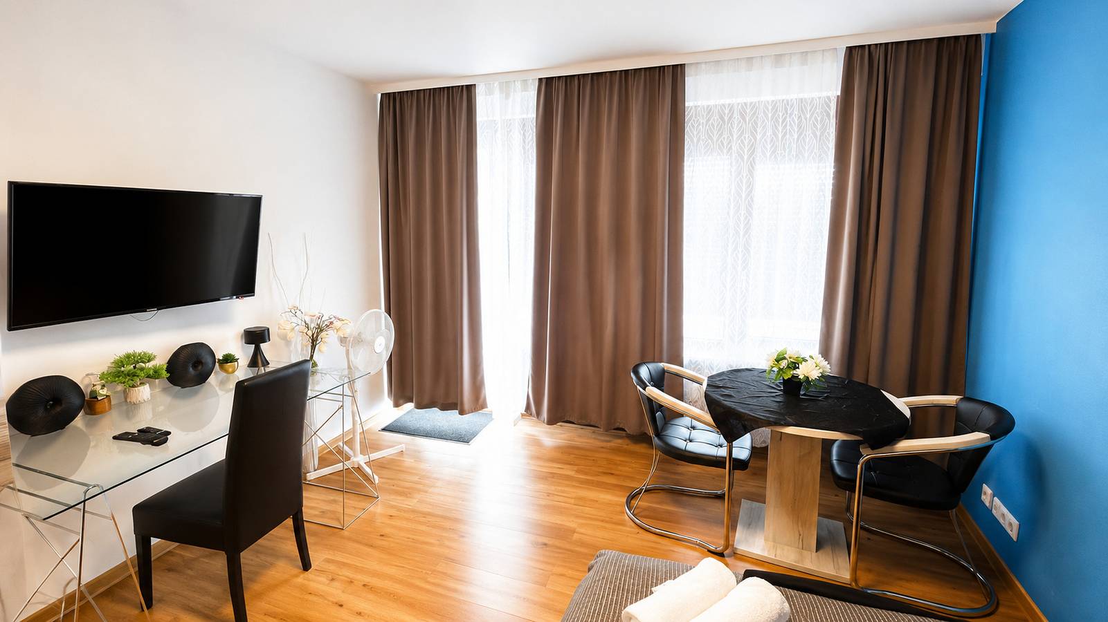 Ganze Ferienwohnung, Ferienwohnung für 2 Personen mit Balkon in Deutsches Eck, Koblenz