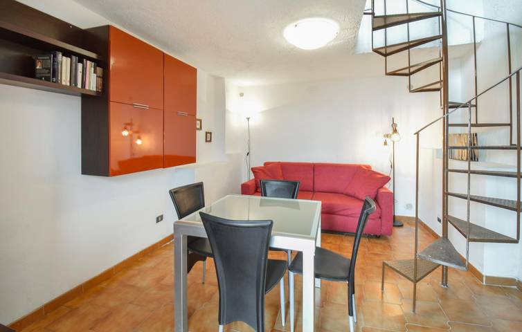 Sonniges Terrassenapartment mit WLAN in der Nähe des Stadtzentrums von Serrone in Serrone, Frosinone Provinz