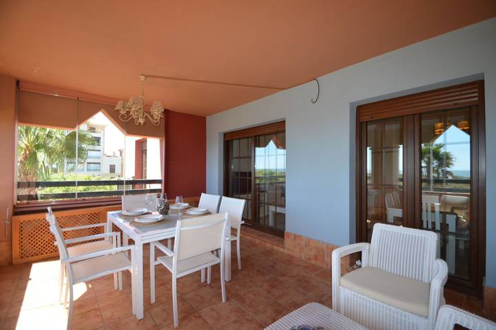 Appartement entier, Appartement de vacances pour 7 personnes avec terrasse in Isla Canela, Ayamonte