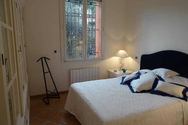 Appartement entier, Appartement 4* vue panoramique baie de Villefranche,  piscine et parking in Villefranche-sur-Mer, Côte méditerranéenne (France)