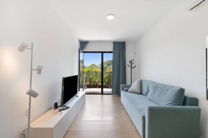 Hel lägenhet, Guest House Cim Apartments 2 with Mountain Views, Wi-Fi, and Air Conditioning in Olivella, Garraf