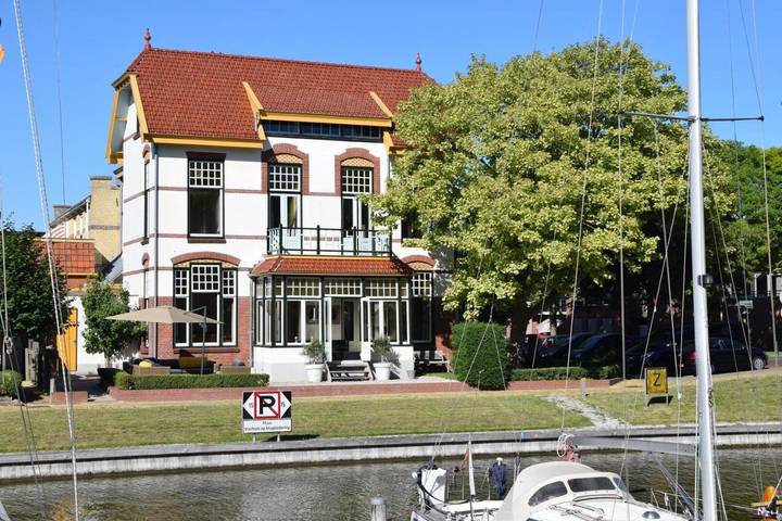Ferienhaus für 8 Personen, mit Ausblick und Garten in Harlingen