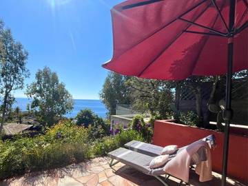 Chambre d’hôte pour 2 personnes, avec vue ainsi que terrasse et jardin à Saint-Raphaël
