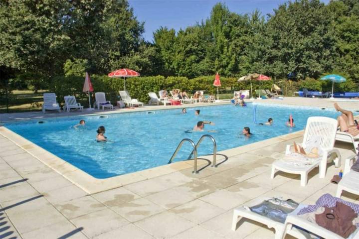 Camping pour 6 personnes, avec bassin pour enfant dans Maine-et-Loire