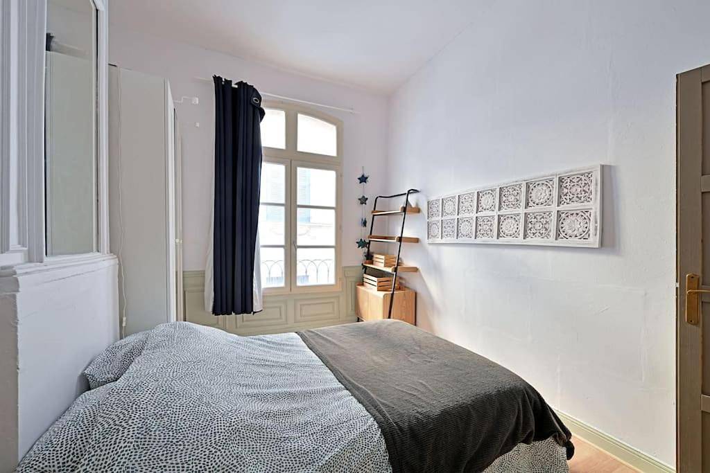 Appartement entier, Au cœur d'Avignon - 2 mins du Palais - Terrasse isolée in Avignon, Vaucluse