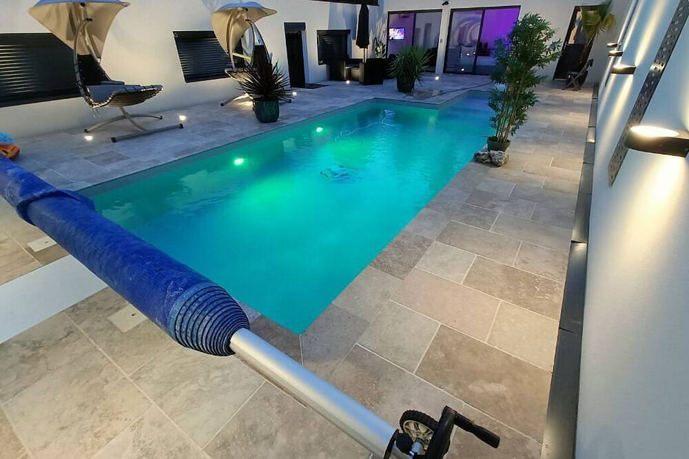 Apartamento entero, Private swimming pool with studio  in Artigues-près-Bordeaux, Región de Burdeos