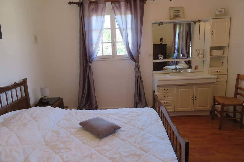 House near Beg Léguer beach in Beg-Léguer, Lannion