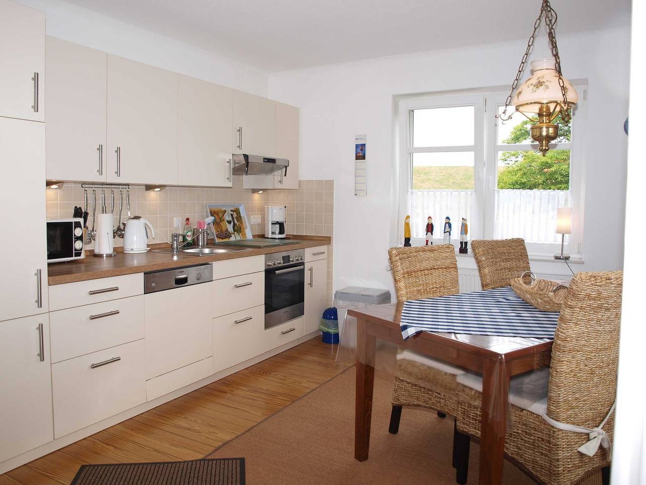 Ganze Ferienwohnung, Villa Elbdeich - Ferienwohnung Hauptdeck in Grünendeich, Altes Land Stade