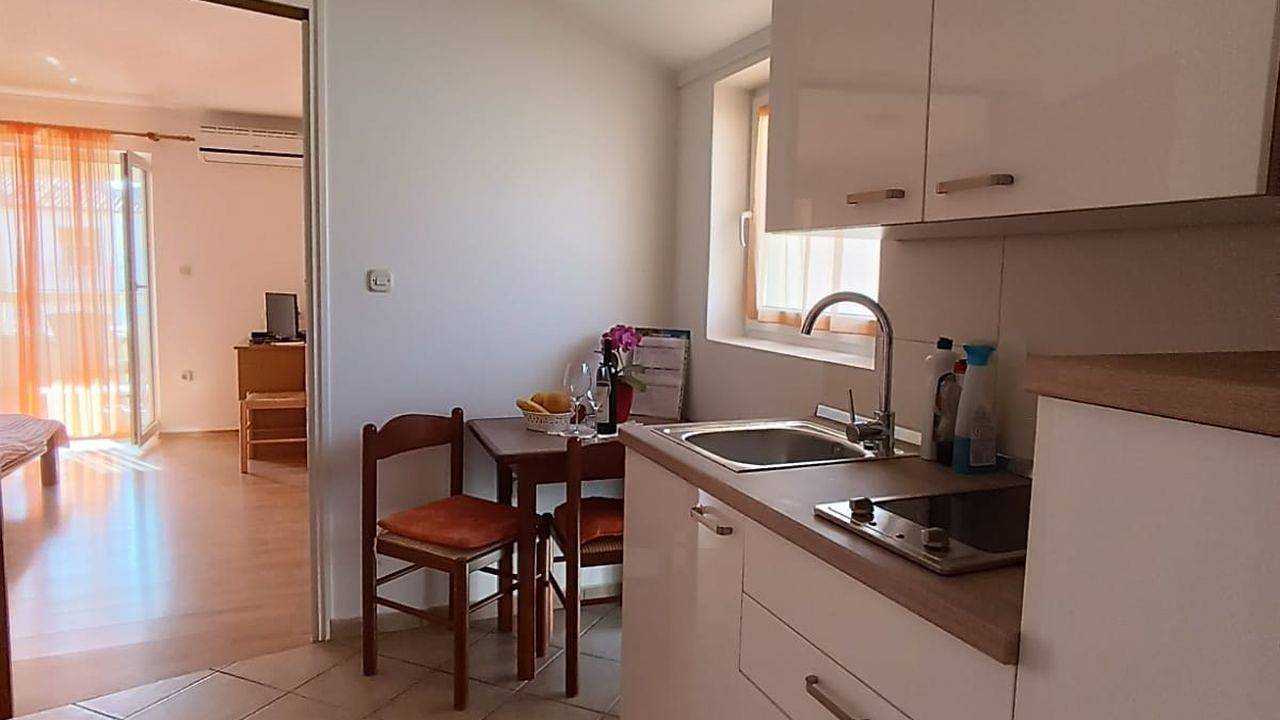 Ganze Ferienwohnung, Ferienwohnung für 2 Personen (25 m²) in Palit in Palit, Rab