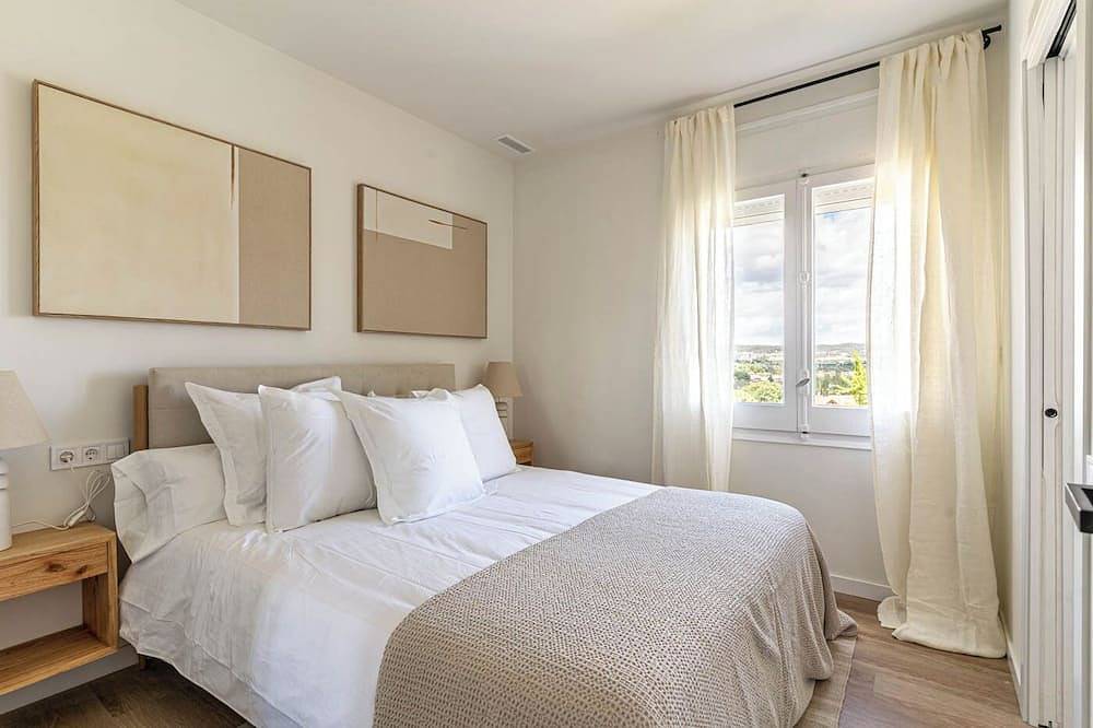 Renovada en 2024 a 10 Minutos de Barcelona in Sant Cugat del Vallès, Barcelona Inland