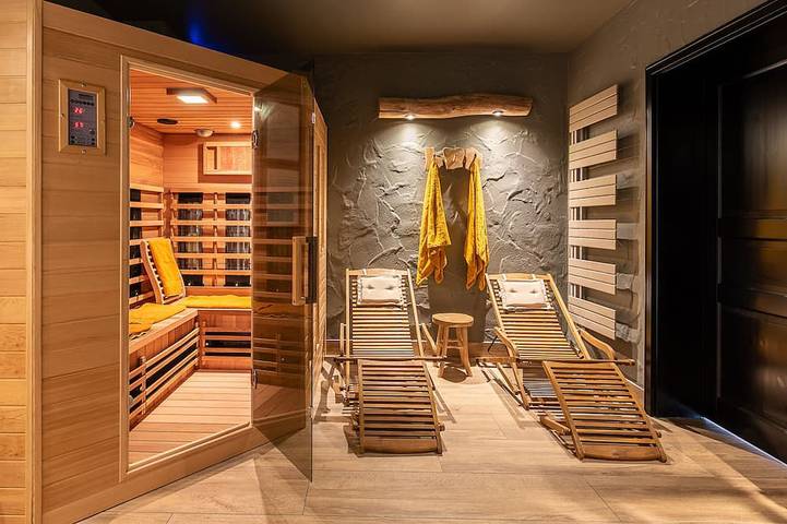 Ferienwohnung für 6 Personen, mit Garten und Sauna sowie Whirlpool in Neuheilenbach