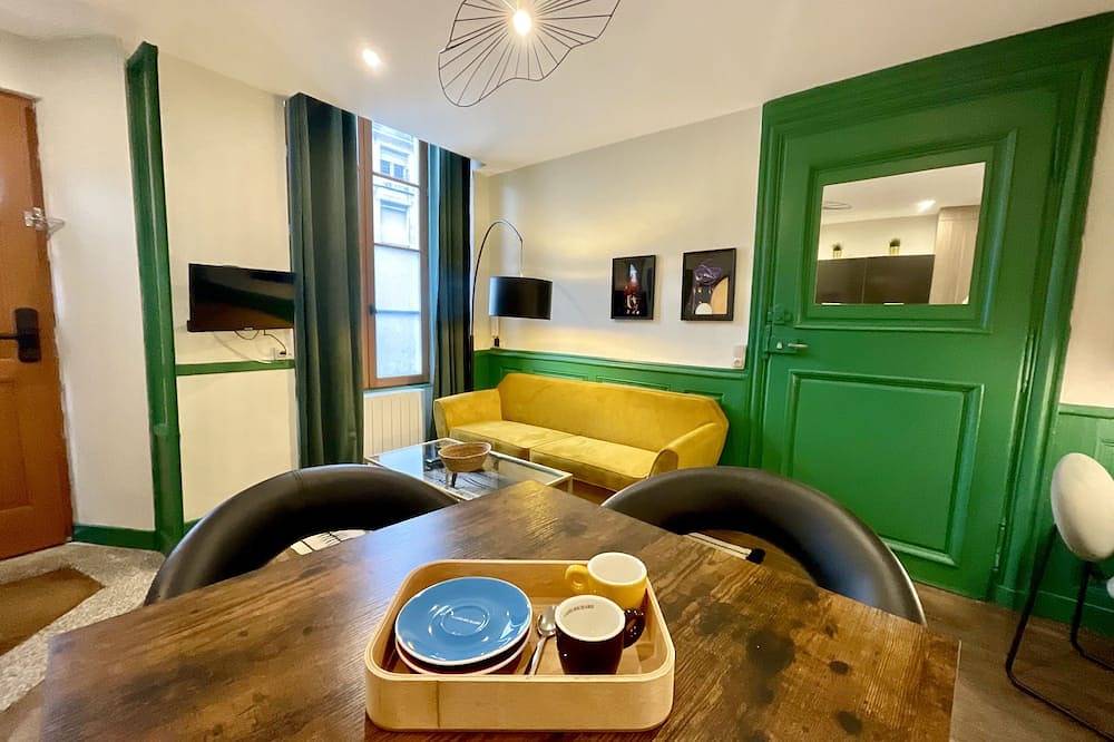 Appartement entier, Appartement studio à Verdun,  « Les Coulisses » in Verdun (Municipalité), Verdun