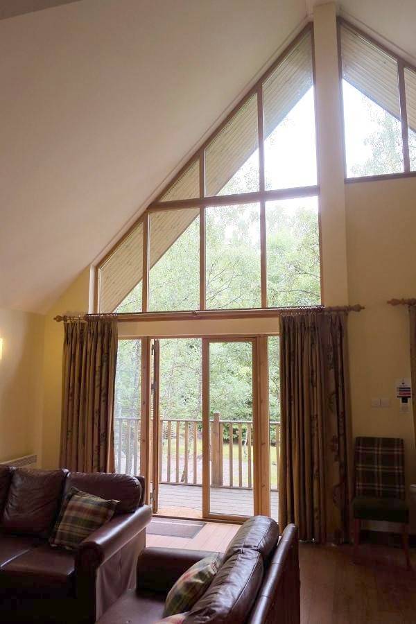 Gîte pour 4 personnes, avec piscine et bassin pour enfant ainsi que sauna et jardin, animaux acceptés à Aviemore - 3