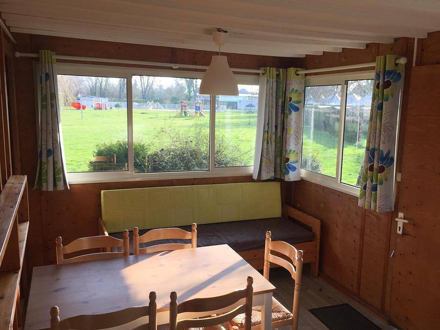Flower Camping  Les Granges - Chalet 5 persons - Standard 30.25 m² (2 bedrooms) in Luynes, Tours region