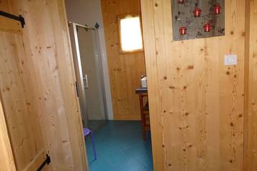 Chalet pour 10 Personnes dans Chapelle-des-Bois, Jura Francais, Photo 3