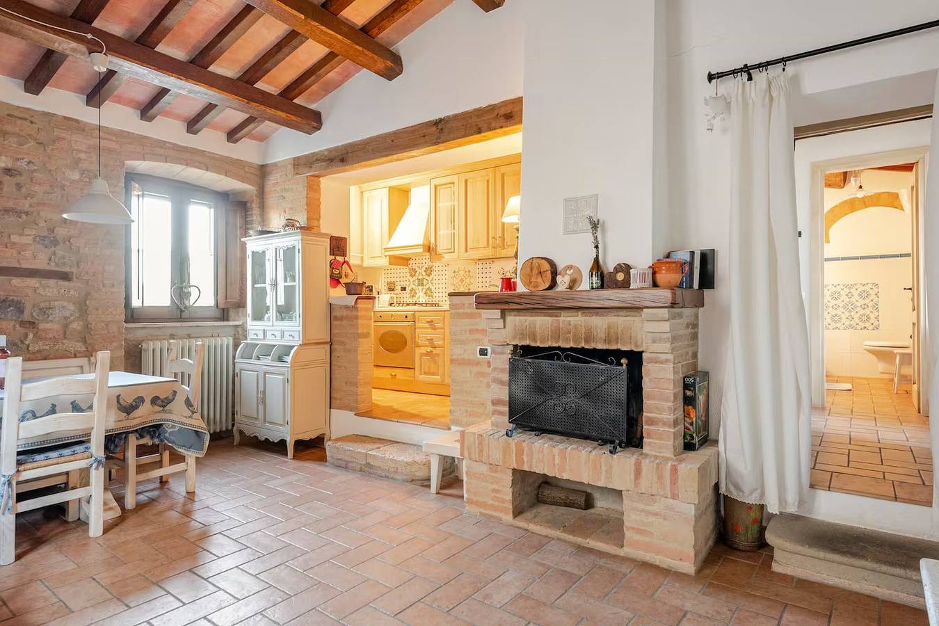 Borgo di charme con piscina nel cuore di Todi in Todi, Perugia e dintorni