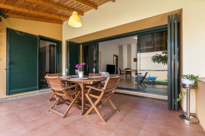 Casa de vacaciones "Villa Orquidea" con vistas a la montaña, jardín y Wi-Fi in Tamaragua, La Oliva