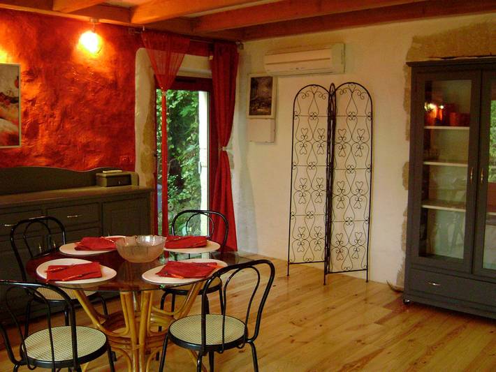 Gîte pour 5 personnes, avec terrasse ainsi que jardin et piscine, animaux acceptés dans le Gard - 2