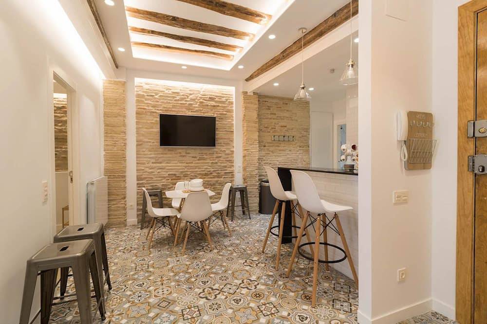 Entire apartment, Historic Center - Camino de Santiago and Puente de Hierro in Logroño, La Rioja Province
