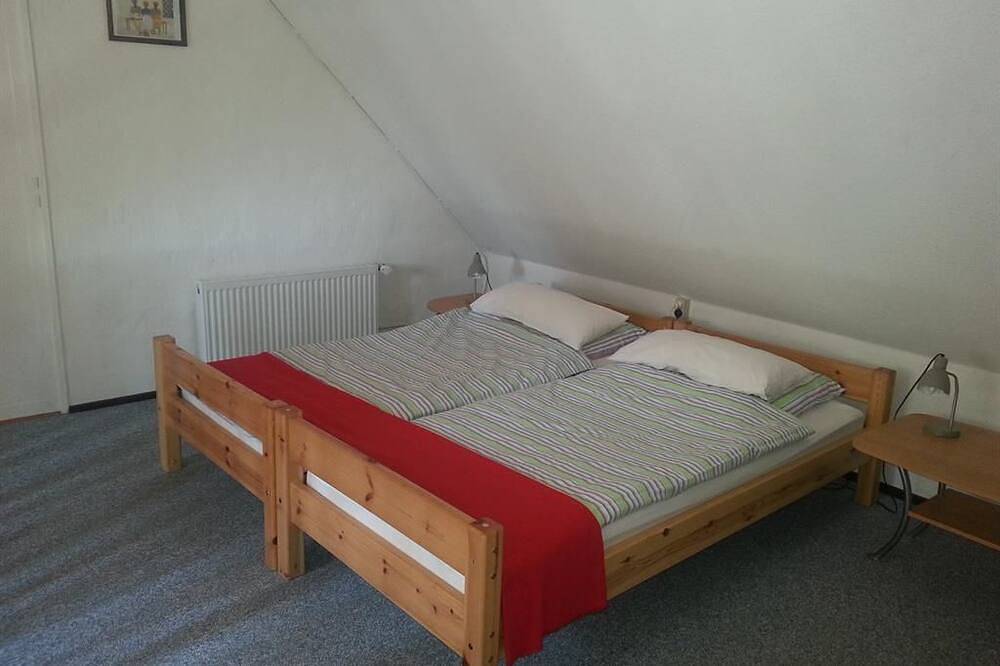 Ganze Wohnung, Wohnung Nr. 2 - Ferienwohnung Kyalami in Wiefelstede, Ammerland