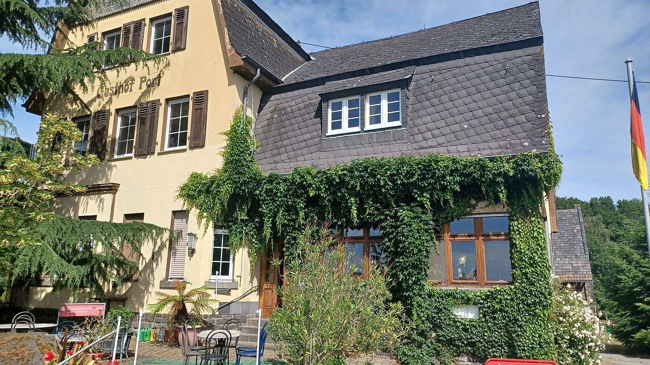 Ganze Ferienwohnung, Ferienwohnung für 4 Personen (90 m²) in Naunheim in Burg Eltz, Naunheim